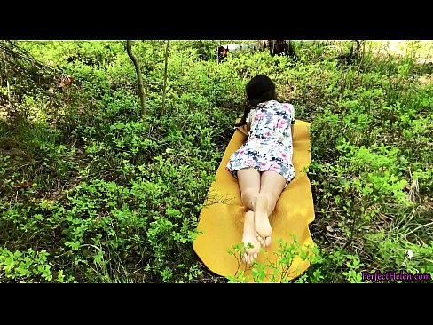 ❤️ 陌生人在Tinder上自慰我的阴部,并在树林里热情地做爱 ❤ Anal video❌️❤